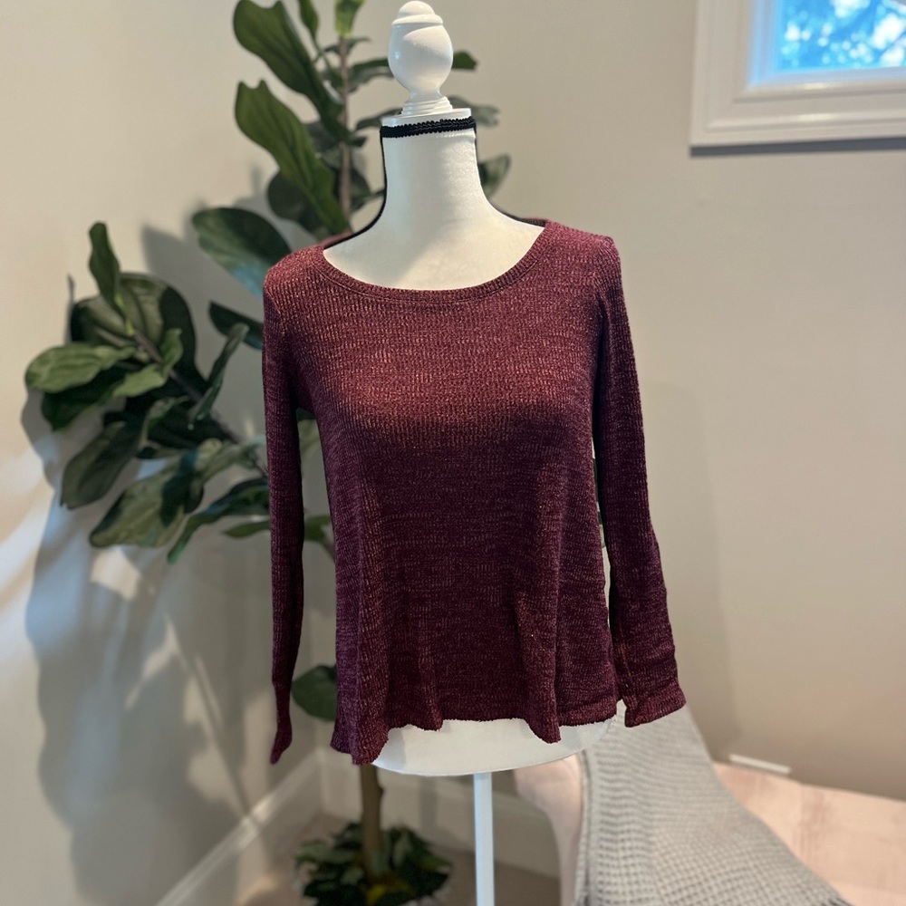 AMERICAN EAGLE Open Back Maroon Sweater